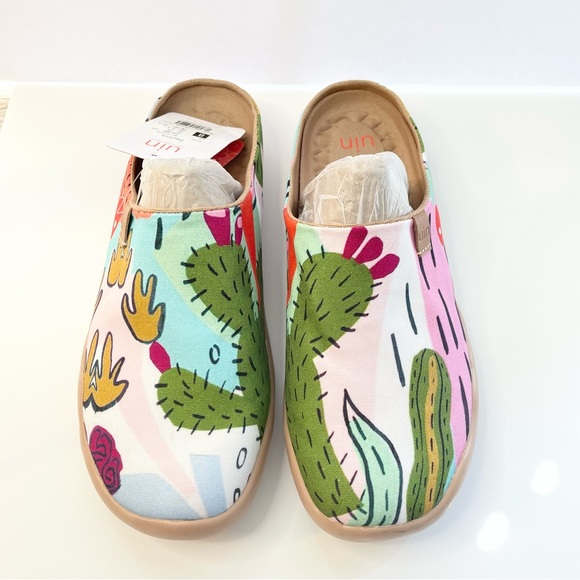 UIN Shoes - Size 8 NWT UIN Slipper Shoes Mule Canvas Cactus